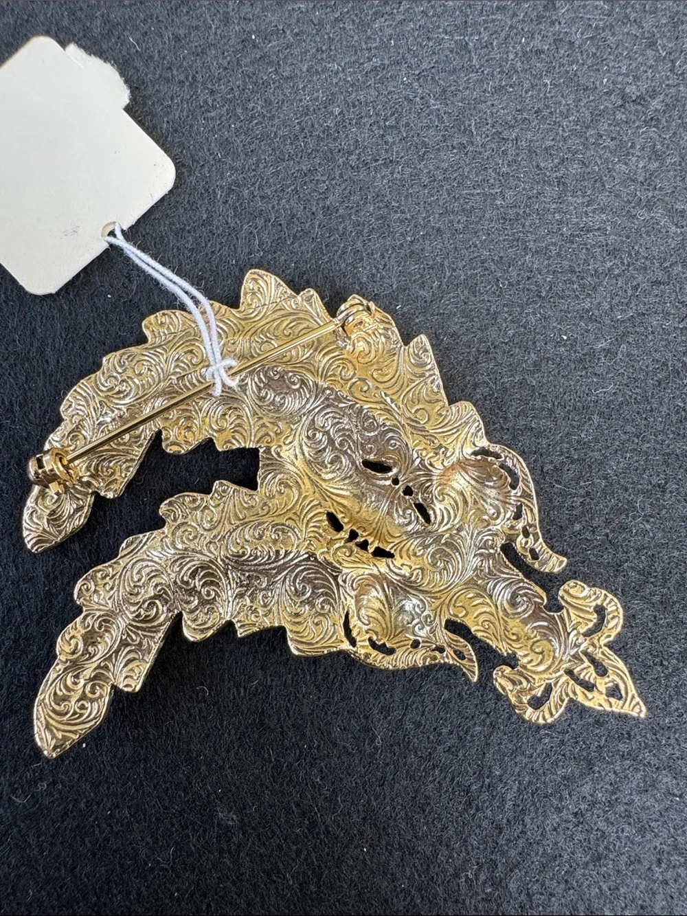 NWT Vintage 1928 Gold-Tone Feather Brooch and Earring Set with Red Cabochons